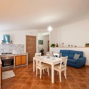  Сasa de vacaciones Casa Vacanza Azzurra Italia