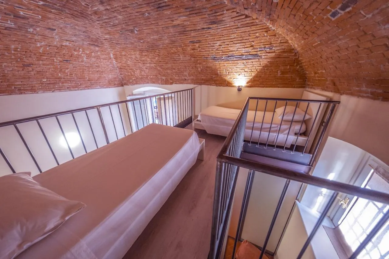 Foresteria Bergamo Bella B&B 3*,